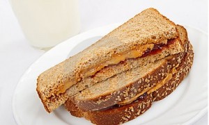 peanut-butter-jelly-sandwich-whole-wheat-17674644